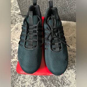 Puma men’s sneaker NWT